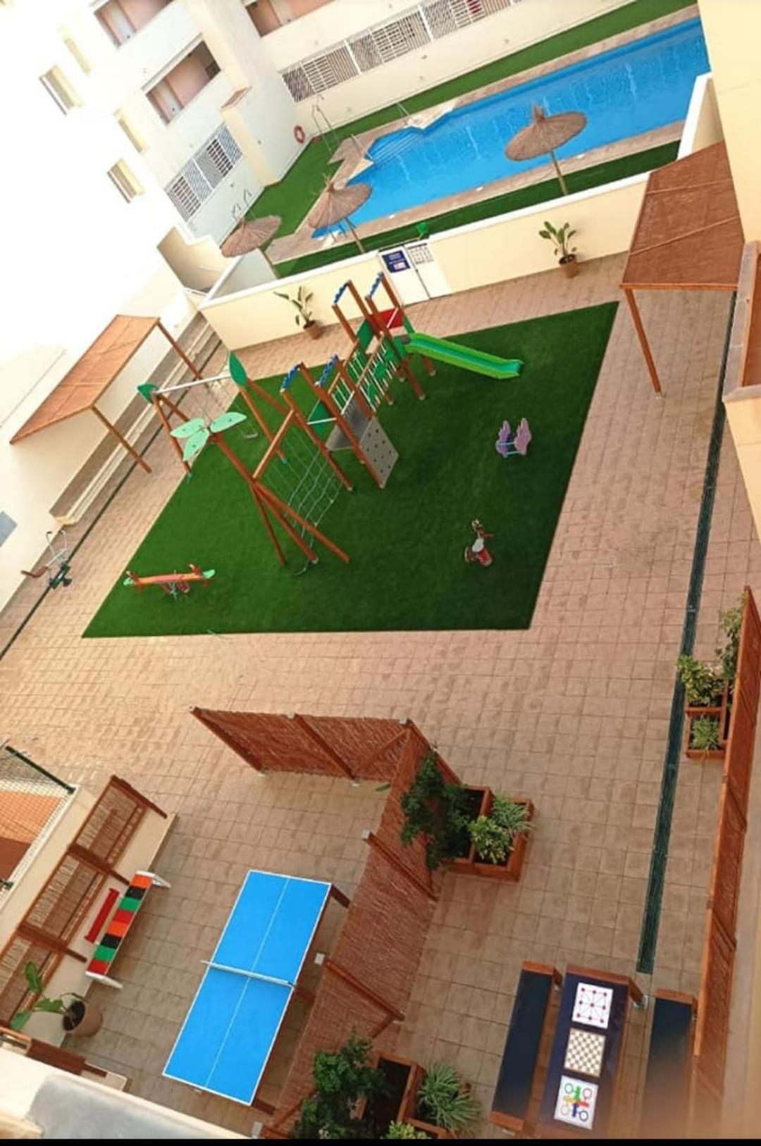 Lyrioshomes Beach Roquetas De Mar , Piscina Y Parque Infantil Kamer foto